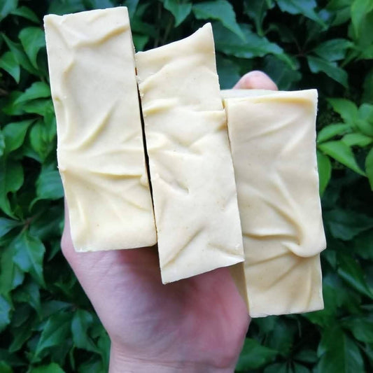 Tea Tree and Turmeric natural soap. 100% olive oil handmade castile cold processed solid bar. Bird friendly, organic, vegan, artisan