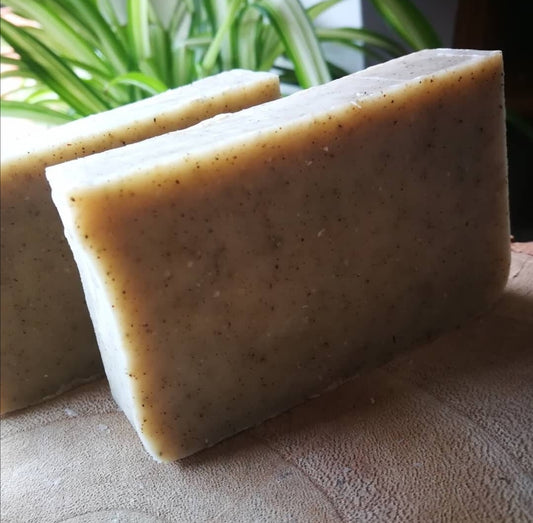 Cedarwood & Sage natural handmade soap. Natural shampoo. Organic, vegan cold processed solid bar. Palm oil and plastic free. Artisan soap