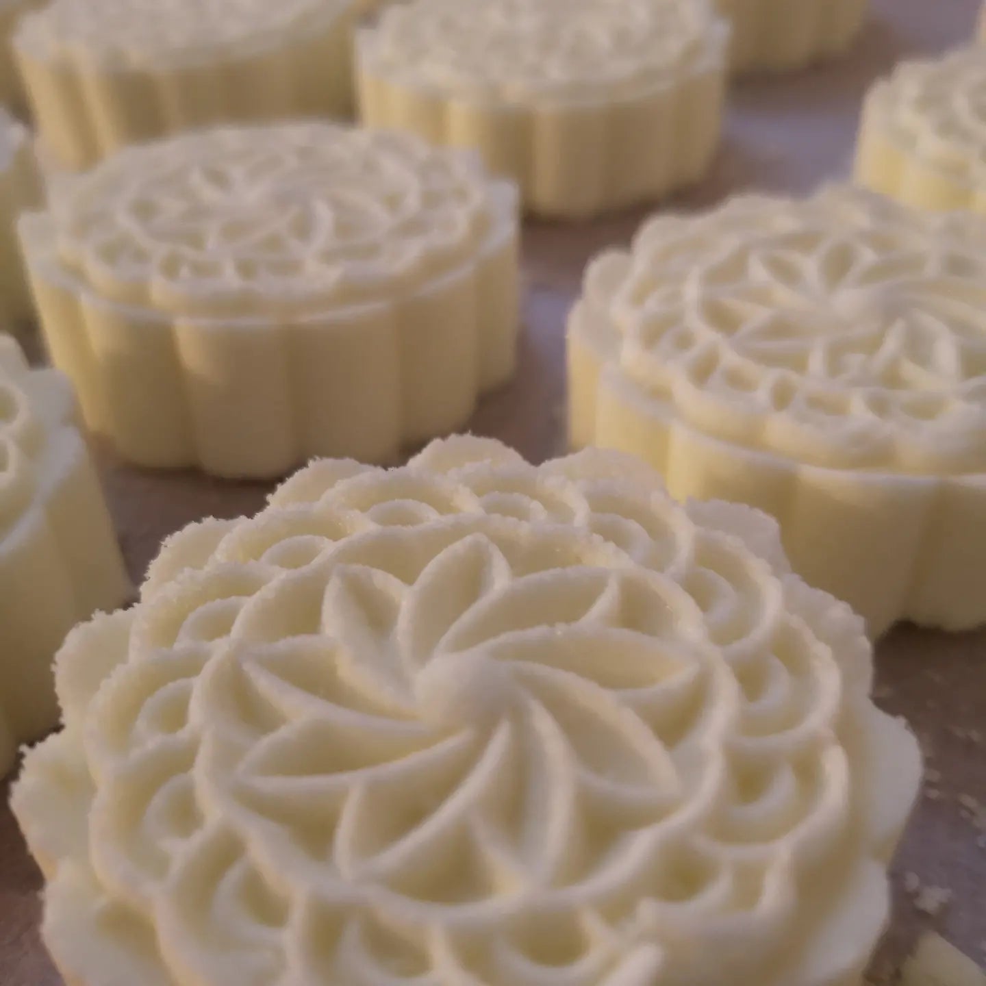 Multilisting. Essential Oil Shower Steamers. Gift Boxed or Plain. Handmade. Vegan spa set. Natural shower bomb. 50g x 4. Plastic Free