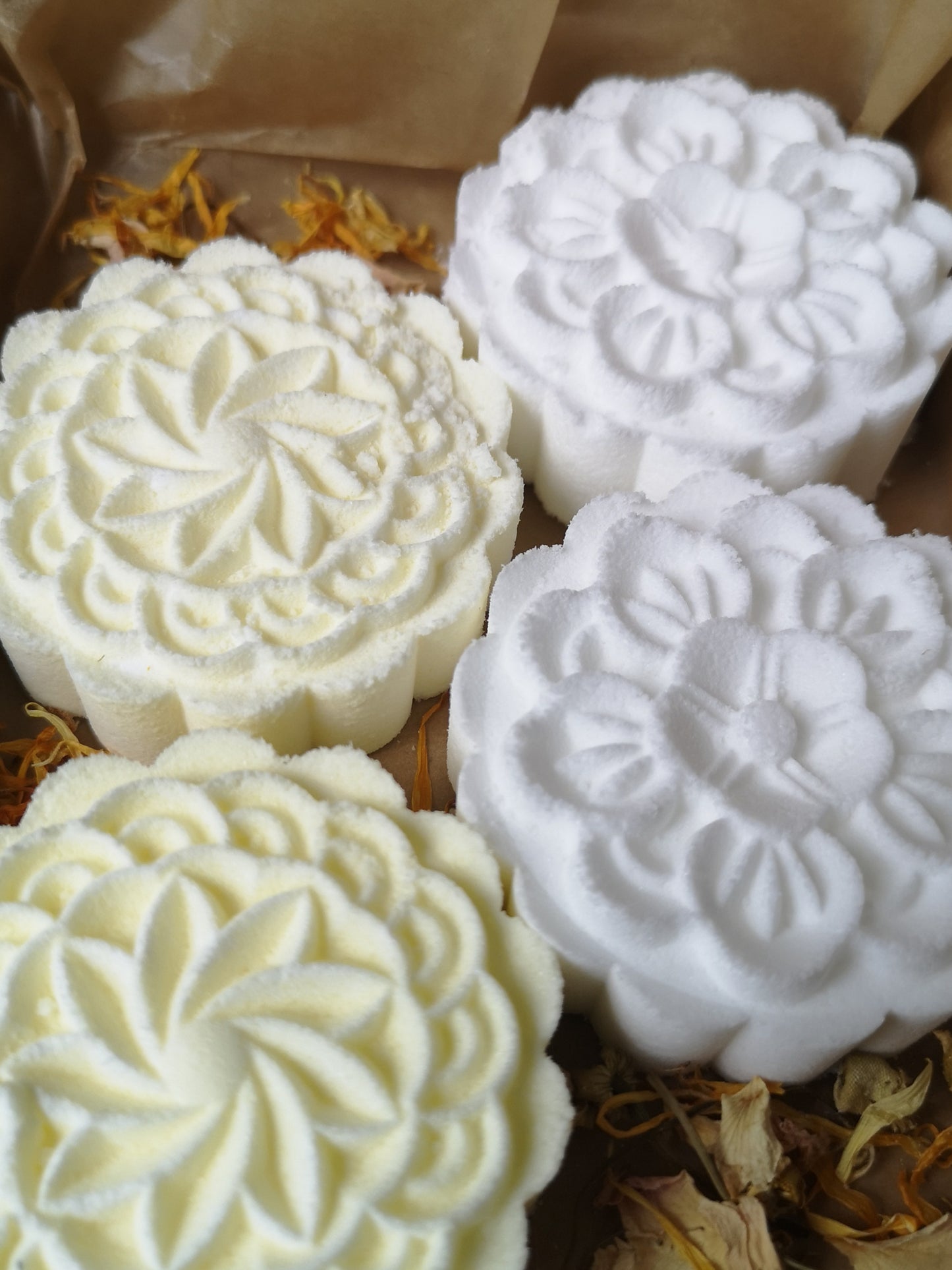 Geranium and Orange Essential Oil Shower Steamers.  Gift Boxed or Plain. Handmade. Natural shower bomb. 50g x 4. Plastic Free