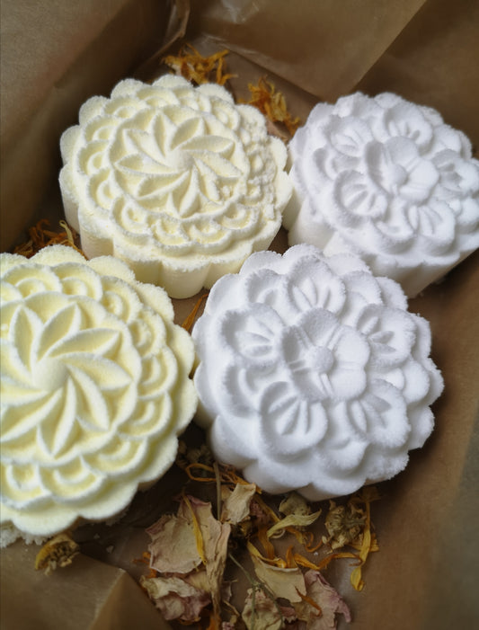 Geranium and Orange Essential Oil Shower Steamers.  Gift Boxed or Plain. Handmade. Natural shower bomb. 50g x 4. Plastic Free
