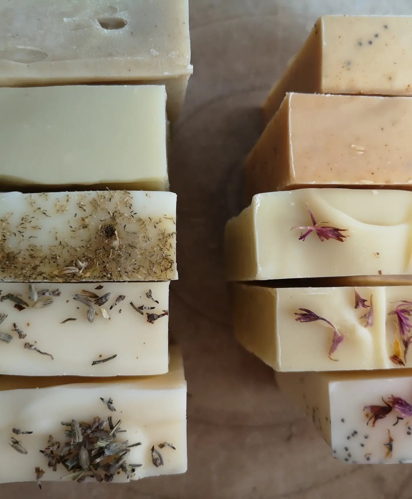 selection large soap/soap shampoo ends x5 bars. 600g+. Organic, vegan, palm oil/plastic free, cold process soap / natural shampoo. Handmade.