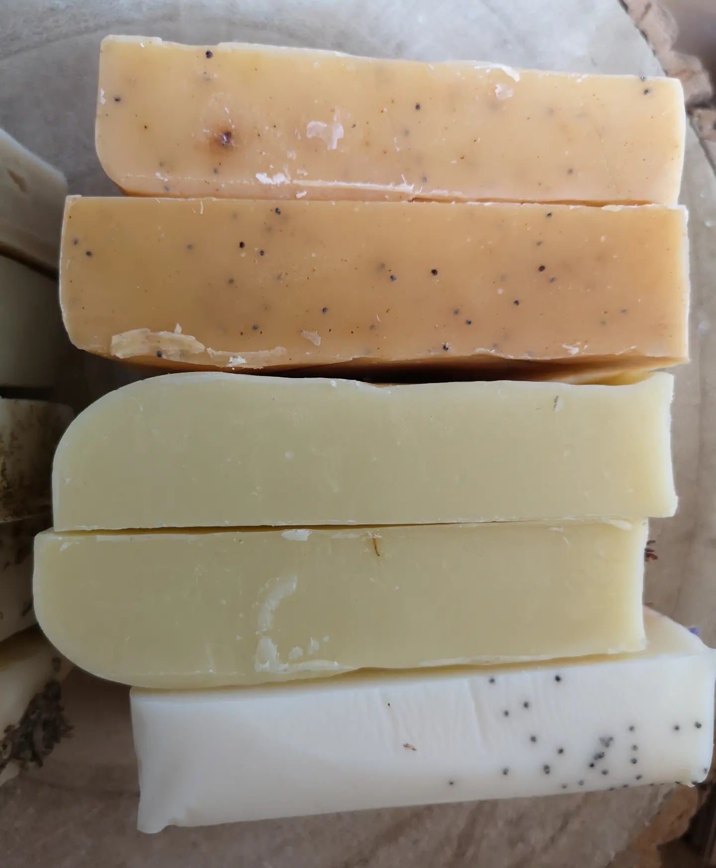 selection large soap/soap shampoo ends x5 bars. 600g+. Organic, vegan, palm oil/plastic free, cold process soap / natural shampoo. Handmade.