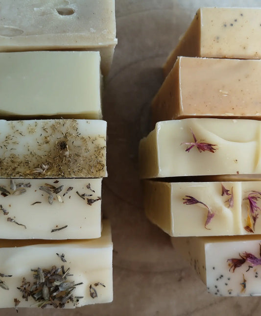 selection large soap/soap shampoo ends x5 bars. 600g+. Organic, vegan, palm oil/plastic free, cold process soap / natural shampoo.  Handmade.