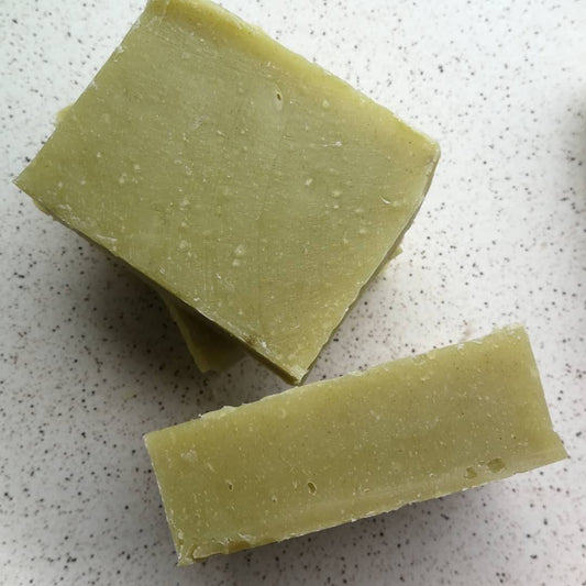 Spearmint & Wheatgrass handmade natural soap bar. Organic + vegan soap. Natural shampoo. Cold Process solid soap. Zero Waste. Palm oil free