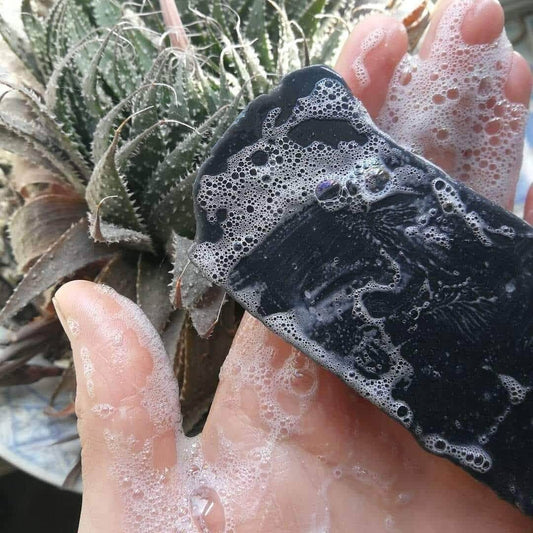 Peppermint & Activated Charcoal natural handmade soap. Natural shampoo. Organic, vegan, palm oil and plastic free. Cold process, artisan.