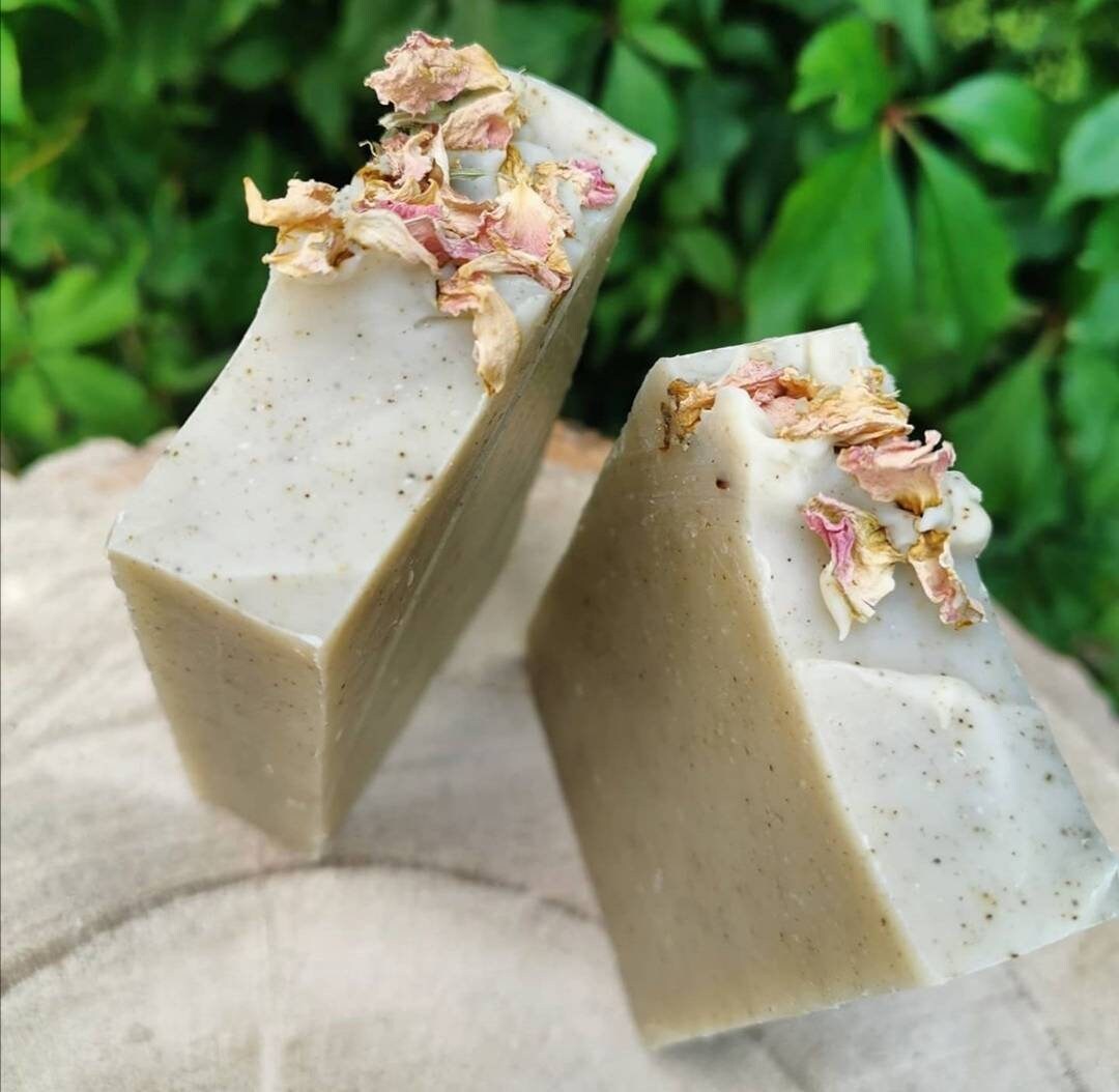 Frankincense, Patchouli and Geranium with sage and sweet rose. Handmade natural soap. Organic & vegan cold process solid bar. Zero Waste.