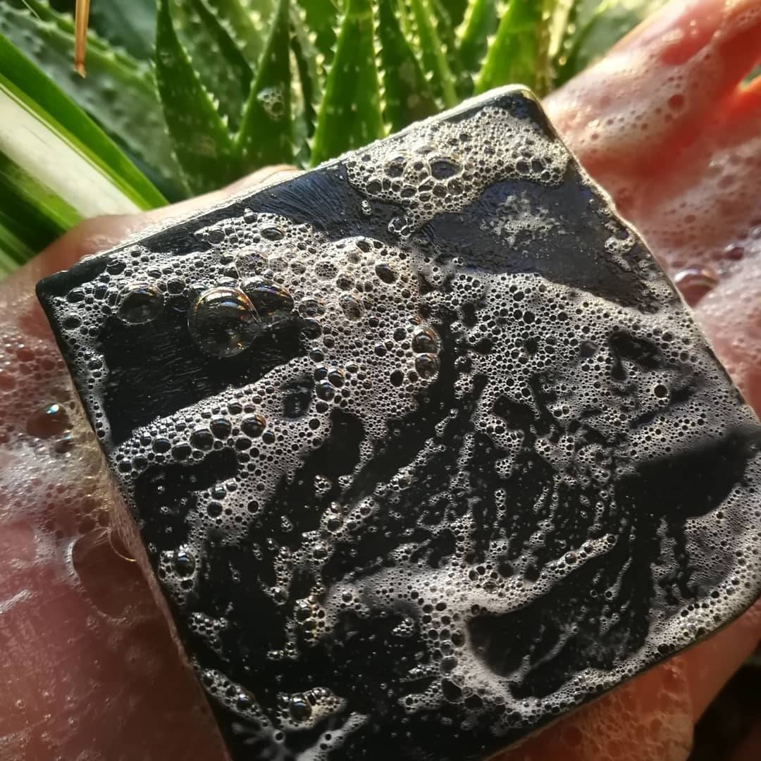 Peppermint & Activated Charcoal handmade natural soap. Organic, vegan, palm oil and Plastic free, cold process soap. Natural shampoo bar.