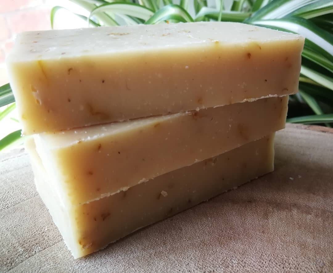 Bergamot, Orange and Calendula flower cold process handmade soap. Natural shampoo. Organic, vegan palm oil and plastic free. Zero Waste