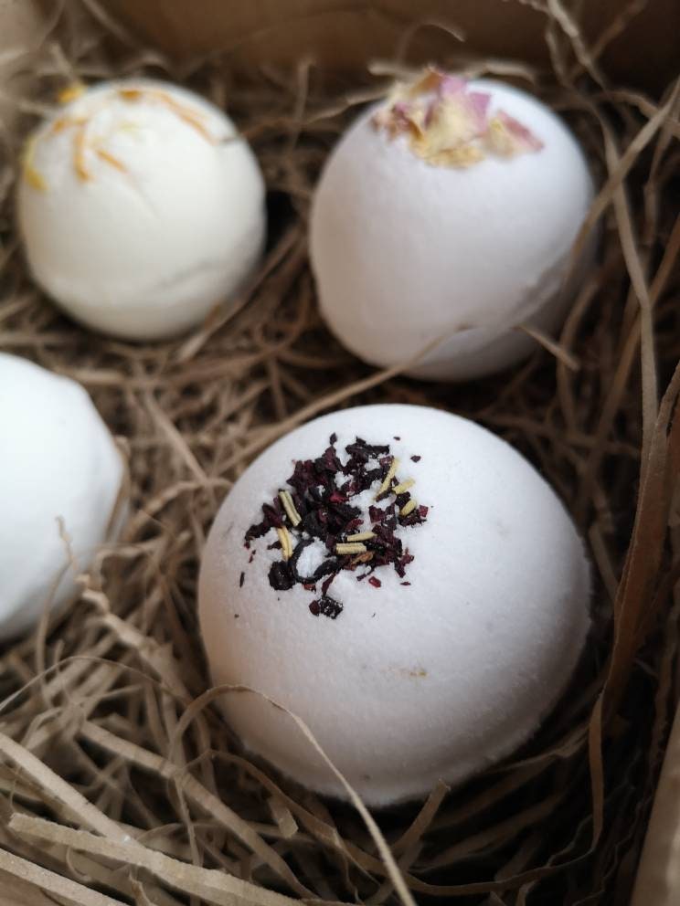 Small Bath bomb gift set. Set of 4 boxed natural bath bomb collection. Valentine's gift. Handmade + zero waste Organic, fair trade + vegan