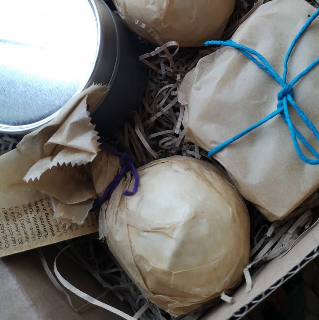 Floral + frankincense gift set. Soap bar, body butter & bath bomb boxed gift. Gift for mum. Handmade + zero waste Organic fair trade vegan